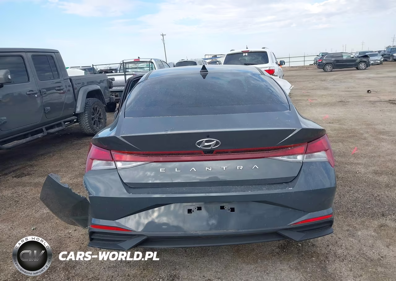2023 Hyundai Elantra Sel VIN:KMHLM4AG4PU597561 - 17