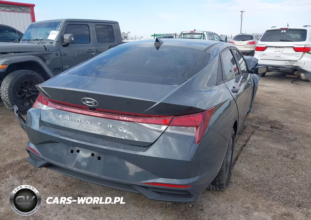 2023 Hyundai Elantra Sel VIN:KMHLM4AG4PU597561 - 4