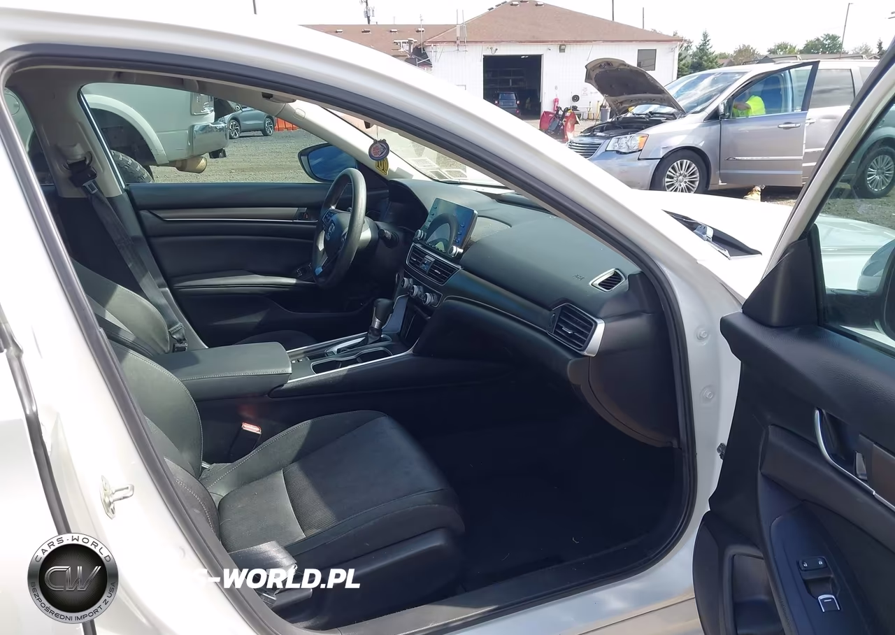 2019 Honda Accord Lx VIN:1HGCV1F16KA134935 - 5