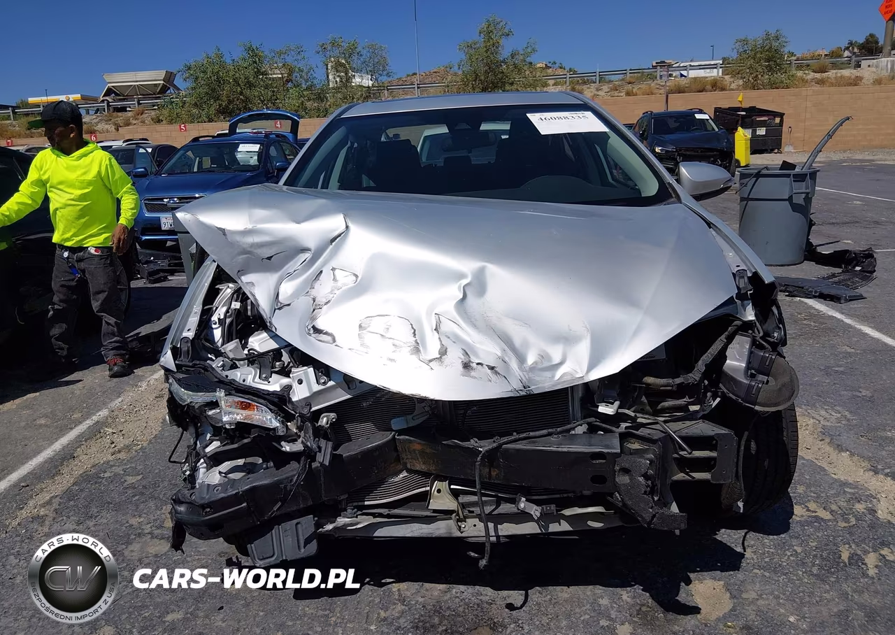 2017 Toyota Corolla Se Special Edition VIN:5YFBURHE8HP633347 - 13