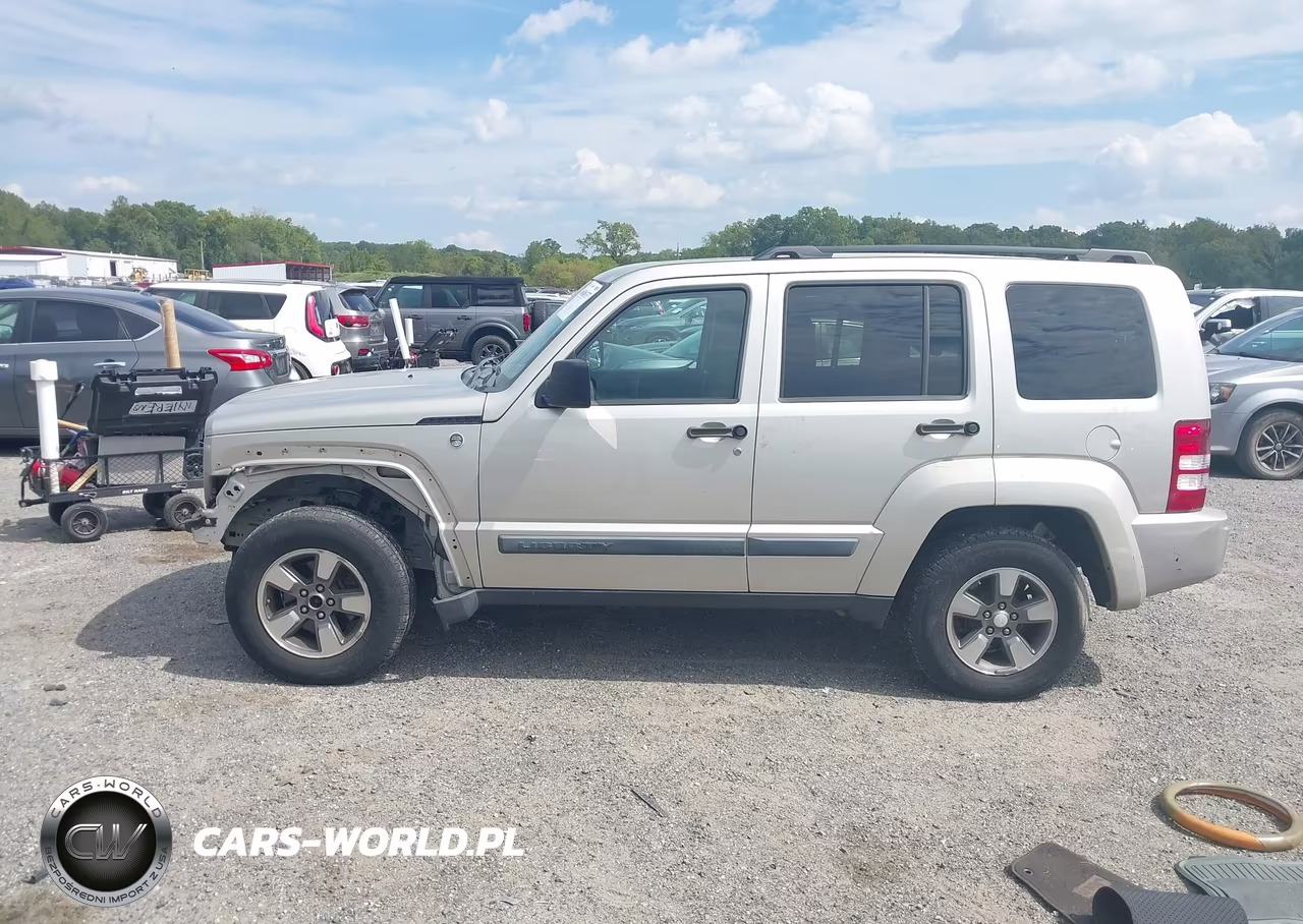 2008 Jeep Liberty Sport VIN:1J8GN28K08W247151 - 15
