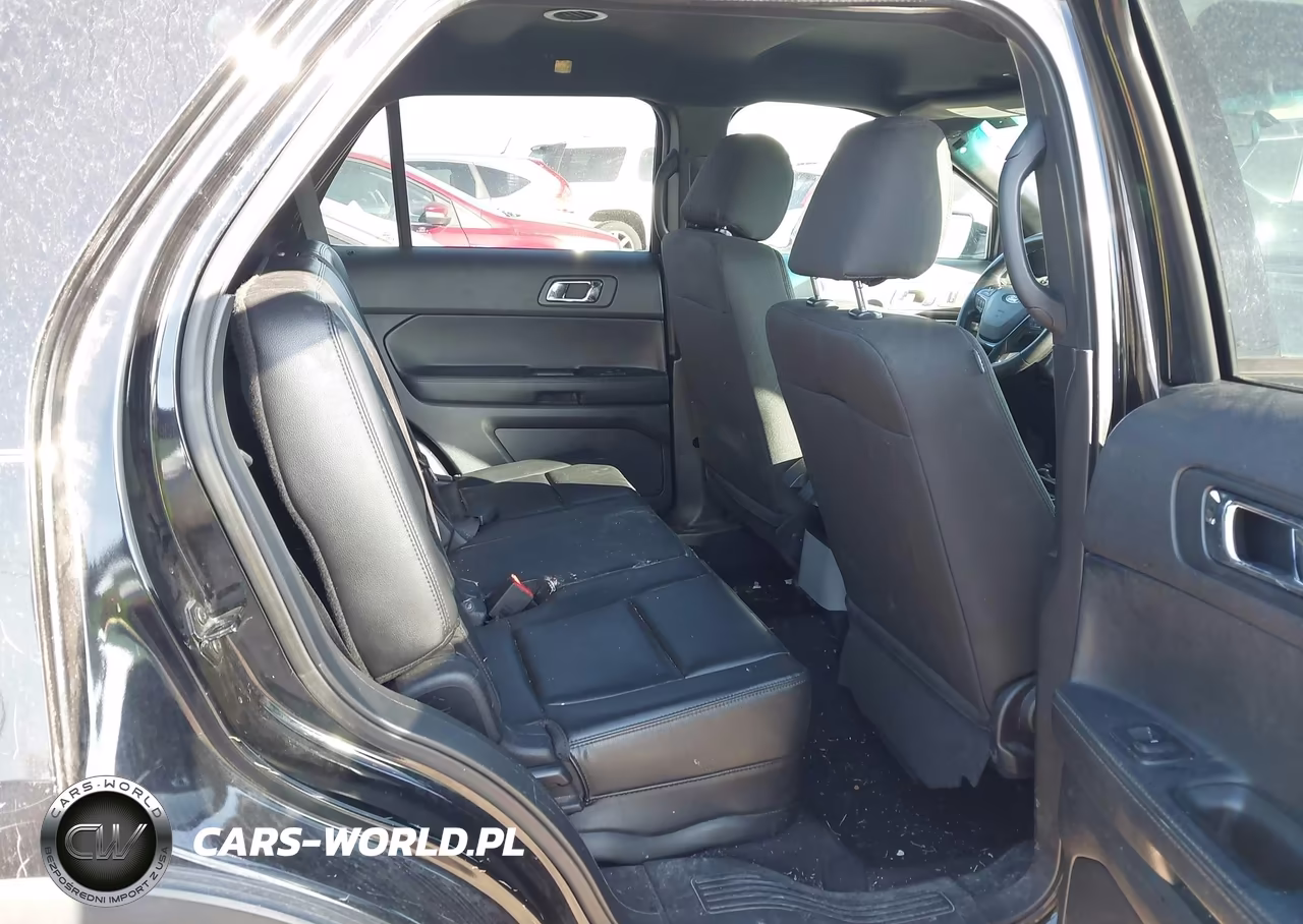2016 Ford Utility Police Interceptor VIN:1FM5K8AR6GGB36089 - 8