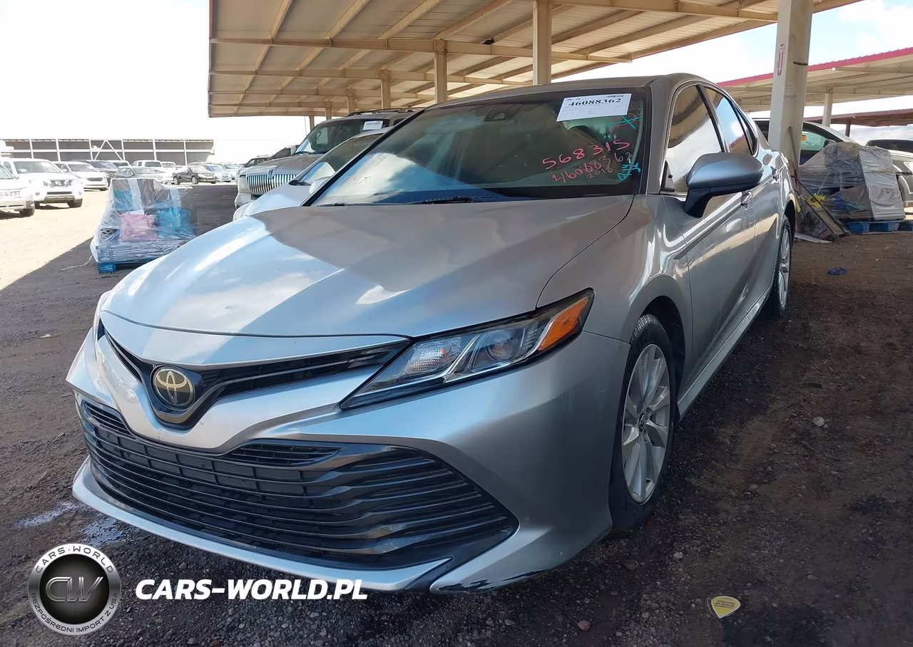 2018 Toyota Camry Le VIN:4T1B11HK3JU568315 - 2