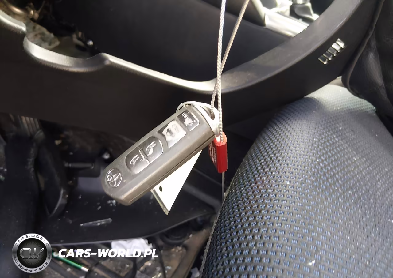 2019 Toyota Yaris Le VIN:3MYDLBYV7KY518699 - 11