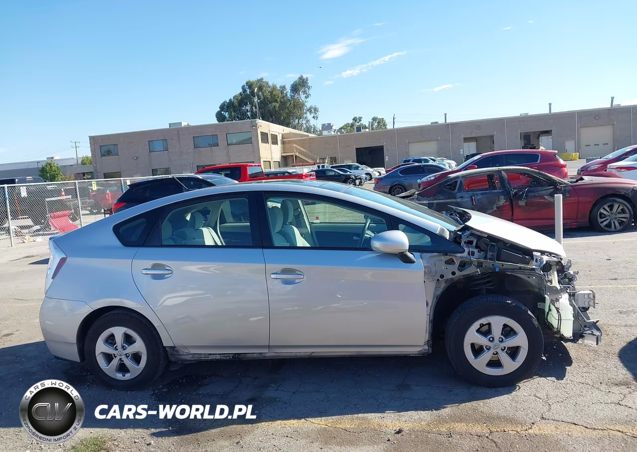2010 Toyota Prius Iii VIN:JTDKN3DU1A0133084 - 14