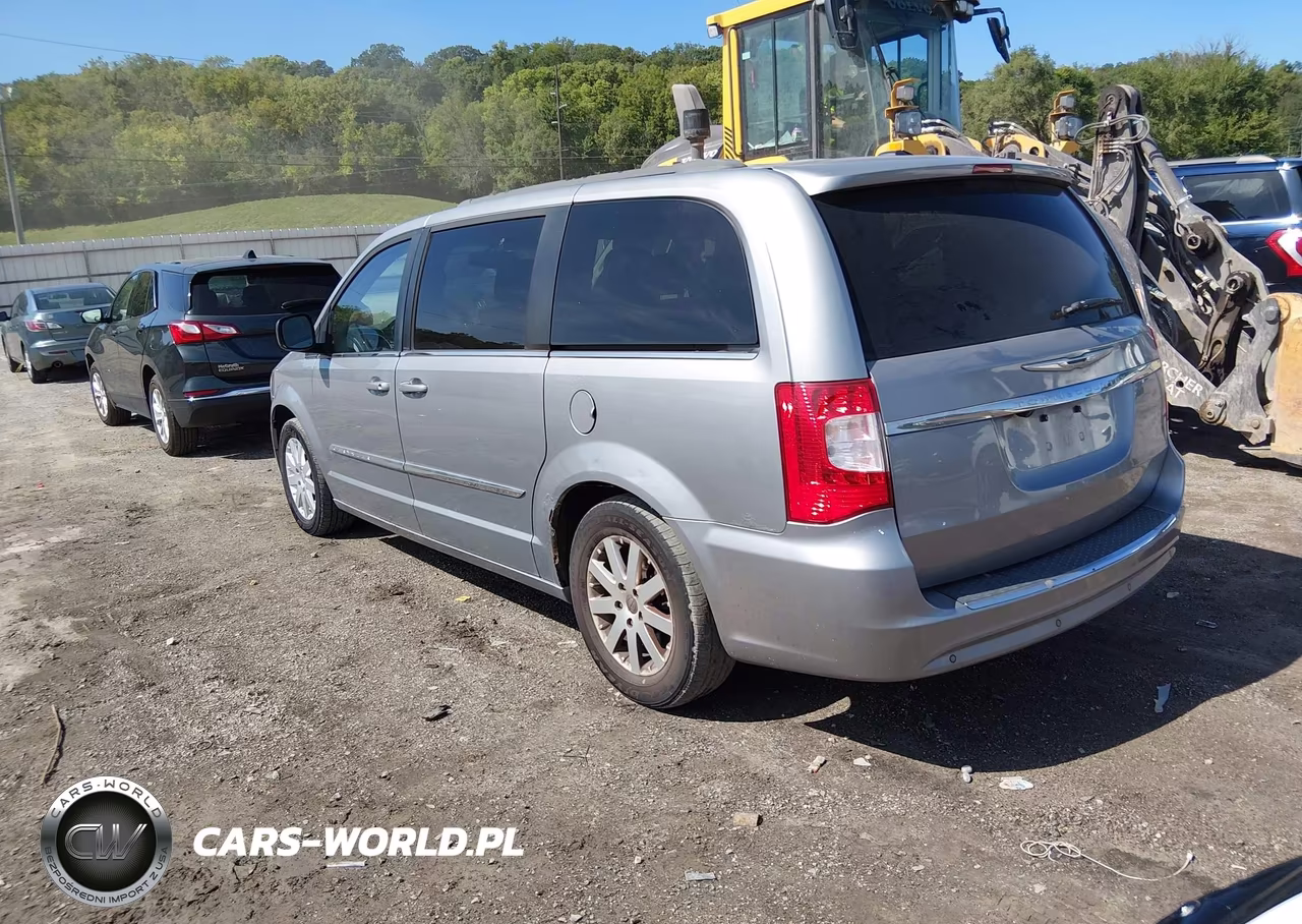 2013 Chrysler Town & Country Touring VIN:2C4RC1BG1DR605509 - 3