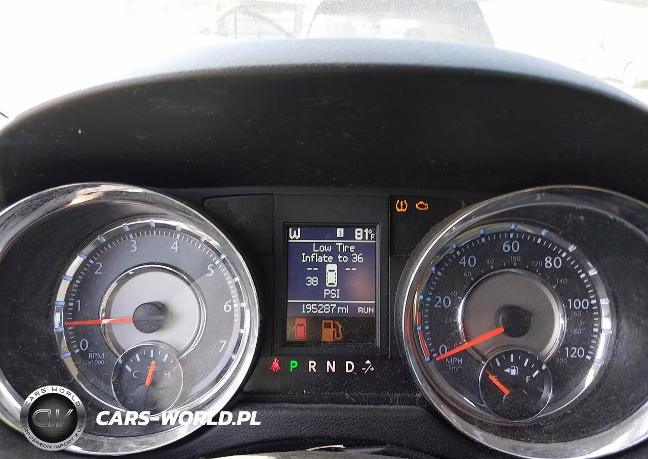 2013 Chrysler Town & Country Touring VIN:2C4RC1BG1DR605509 - 7