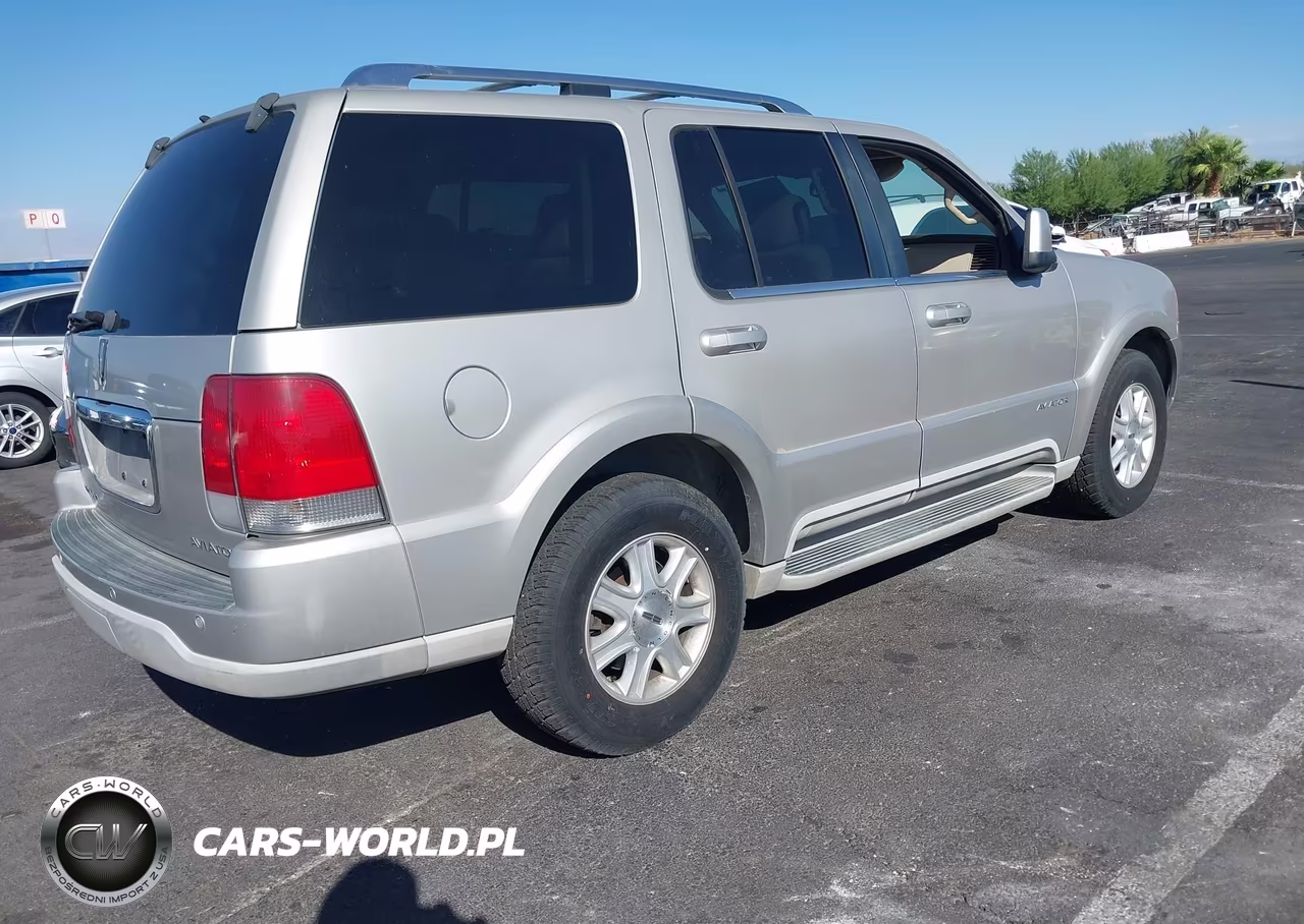 2004 Lincoln Aviator VIN:5LMEU88H14ZJ24906 - 4