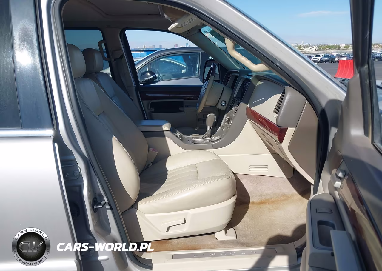 2004 Lincoln Aviator VIN:5LMEU88H14ZJ24906 - 5