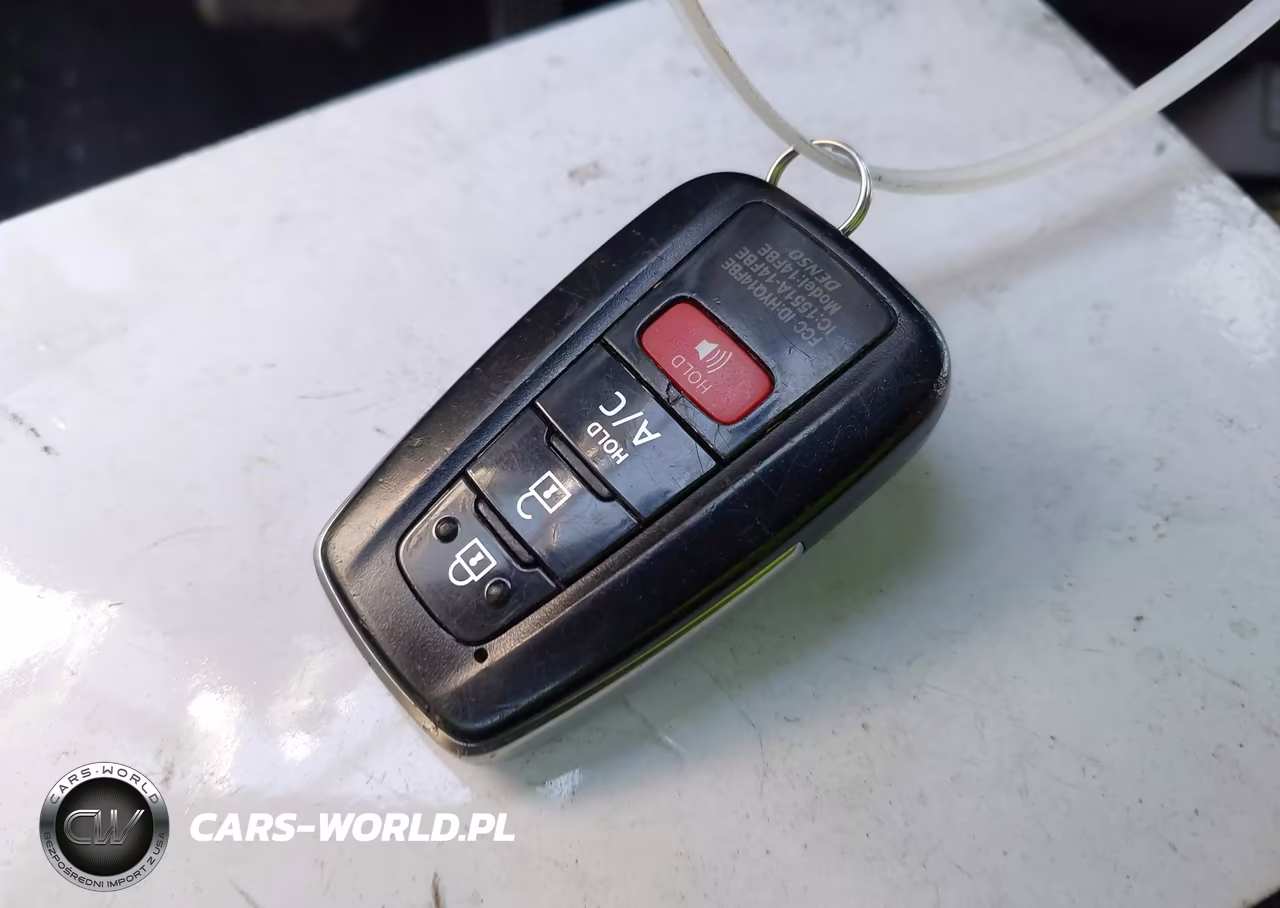 2017 Toyota Prius Prime Premium VIN:JTDKARFPXH3040045 - 11