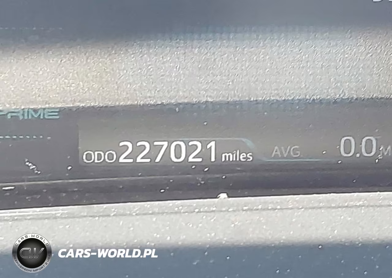 2017 Toyota Prius Prime Premium VIN:JTDKARFPXH3040045 - 16
