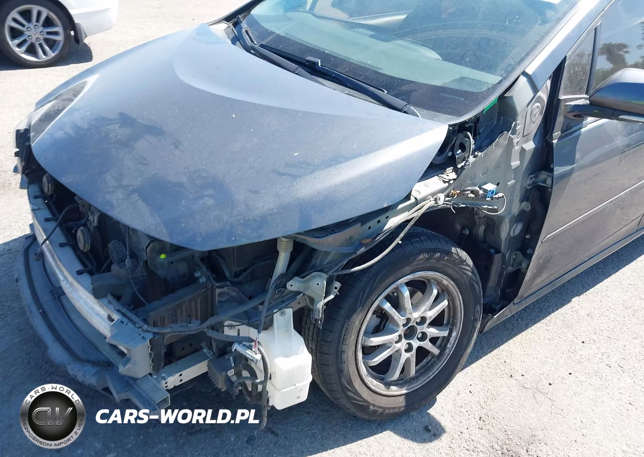 2017 Toyota Prius Prime Premium VIN:JTDKARFPXH3040045 - 6