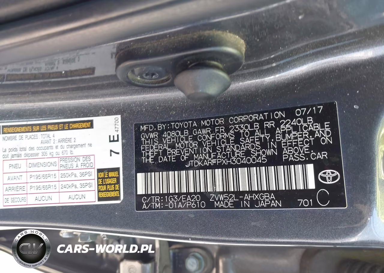 2017 Toyota Prius Prime Premium VIN:JTDKARFPXH3040045 - 9