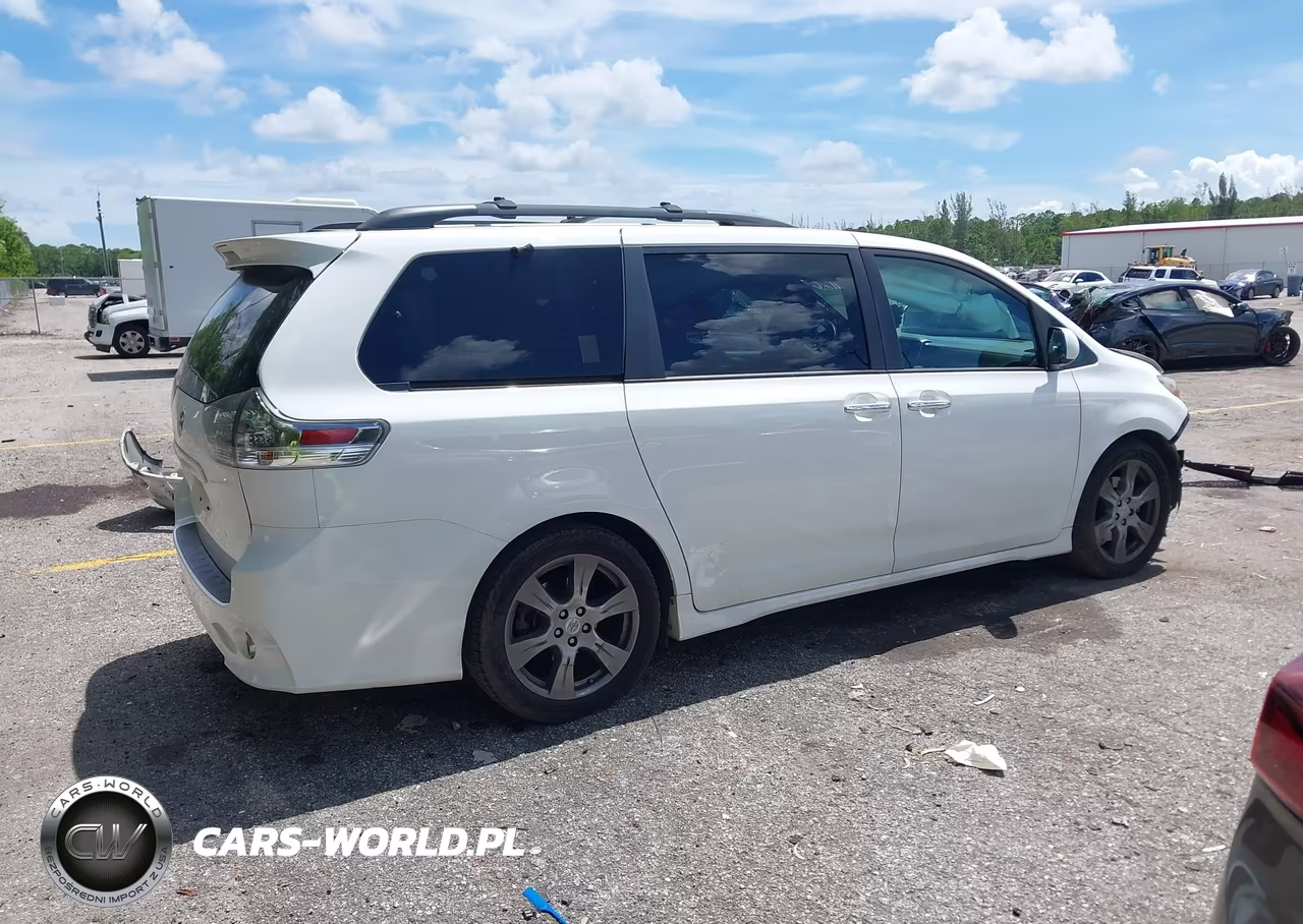 2017 Toyota Sienna Se Premium 8 Passenger VIN:5TDXZ3DC0HS814426 - 14