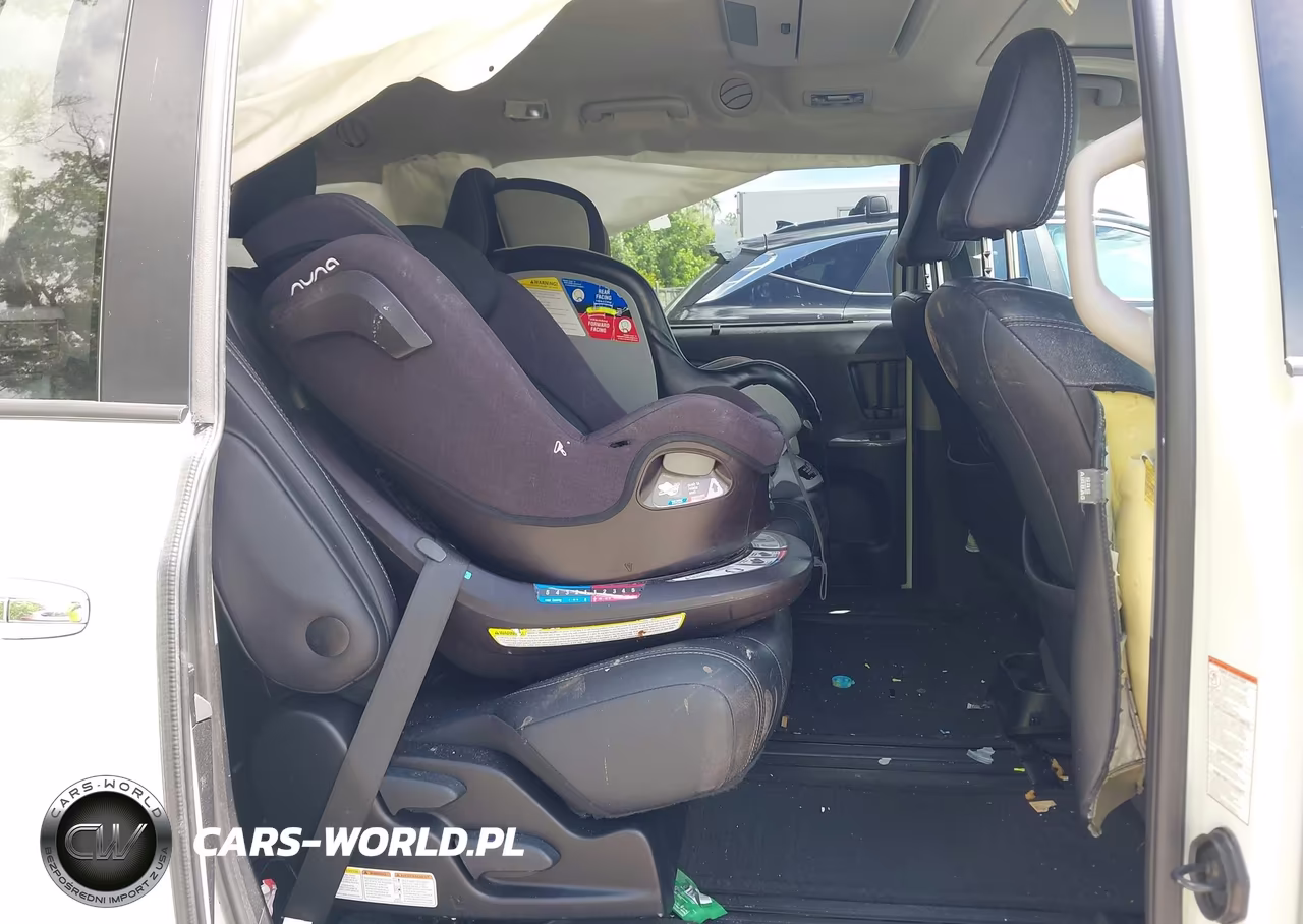 2017 Toyota Sienna Se Premium 8 Passenger VIN:5TDXZ3DC0HS814426 - 8