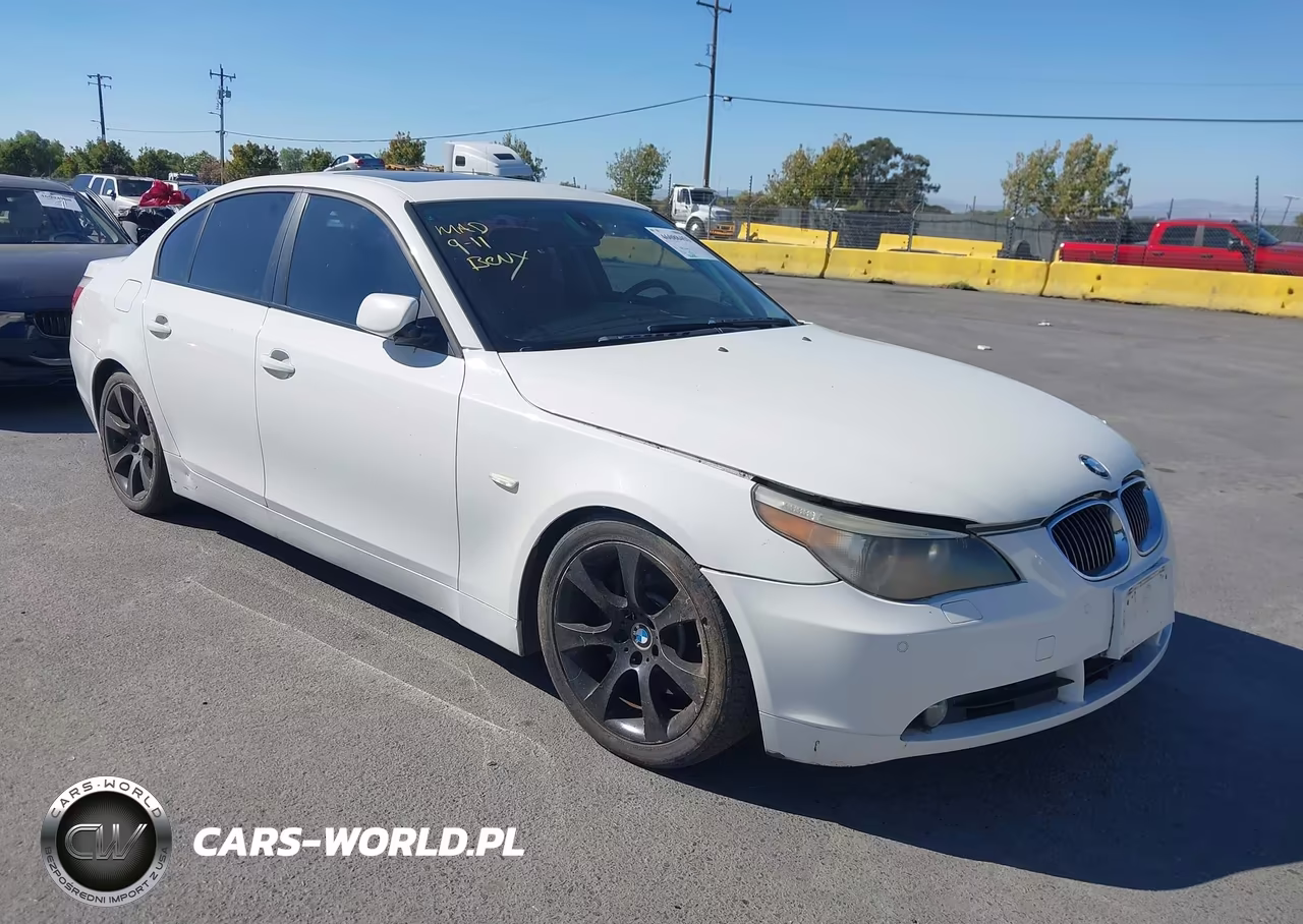 2005 BMW 545I
