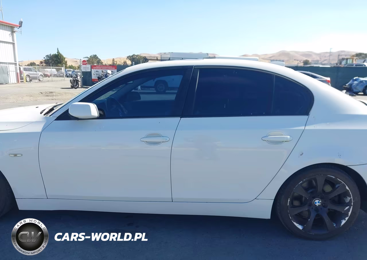 2005 BMW 545I VIN:WBANB33545CN66917 - 14