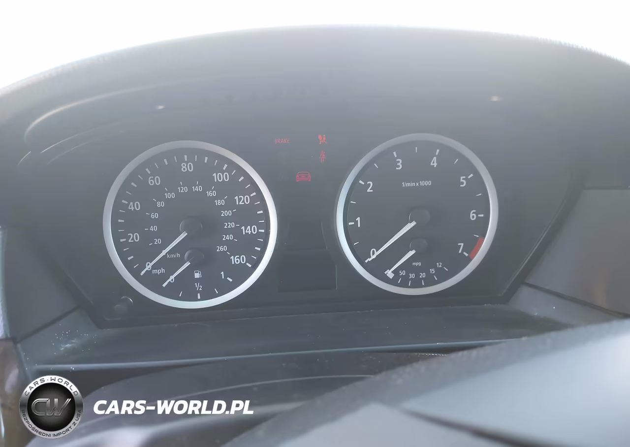 2005 BMW 545I VIN:WBANB33545CN66917 - 7