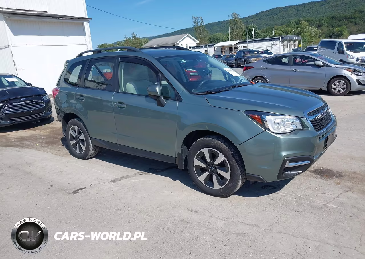 2018 Subaru Forester 2.5I Premium VIN:JF2SJAEC2JH452907 - 1