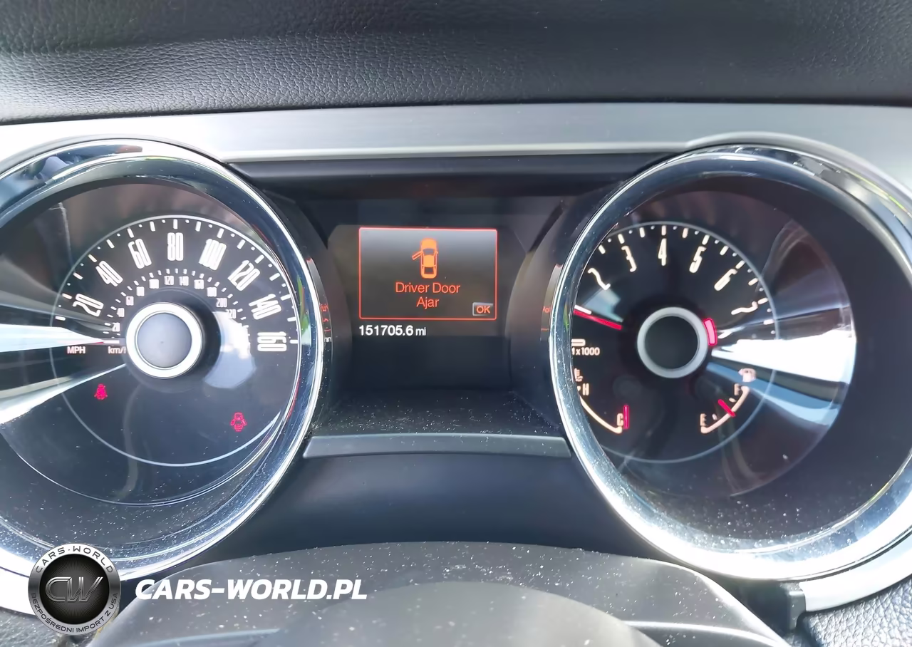 2014 Ford Mustang V6 Premium VIN:1ZVBP8EM7E5263415 - 7
