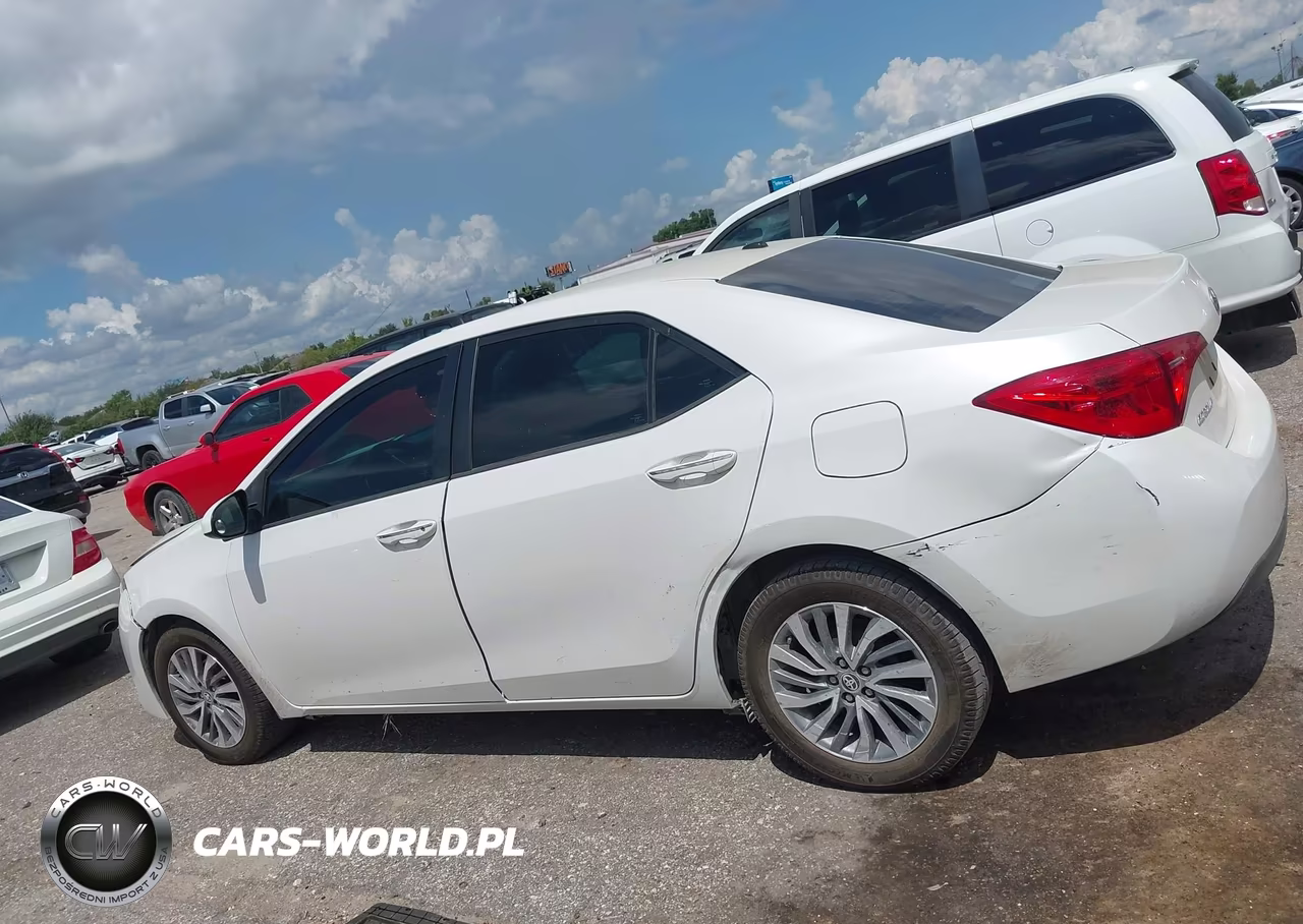 2019 Toyota Corolla Xle VIN:5YFBURHE4KP881327 - 14
