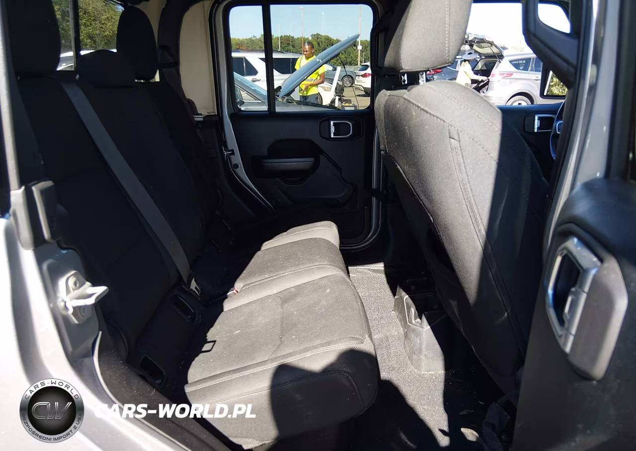 2020 Jeep Gladiator Sport S 4X4 VIN:1C6HJTAG6LL131909 - 8