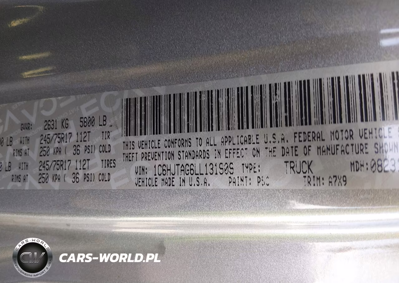 2020 Jeep Gladiator Sport S 4X4 VIN:1C6HJTAG6LL131909 - 9