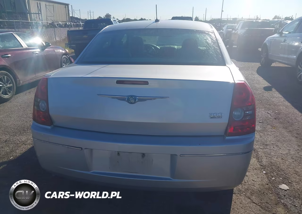 2008 Chrysler 300 Touring VIN:2C3LA53G28H319637 - 16