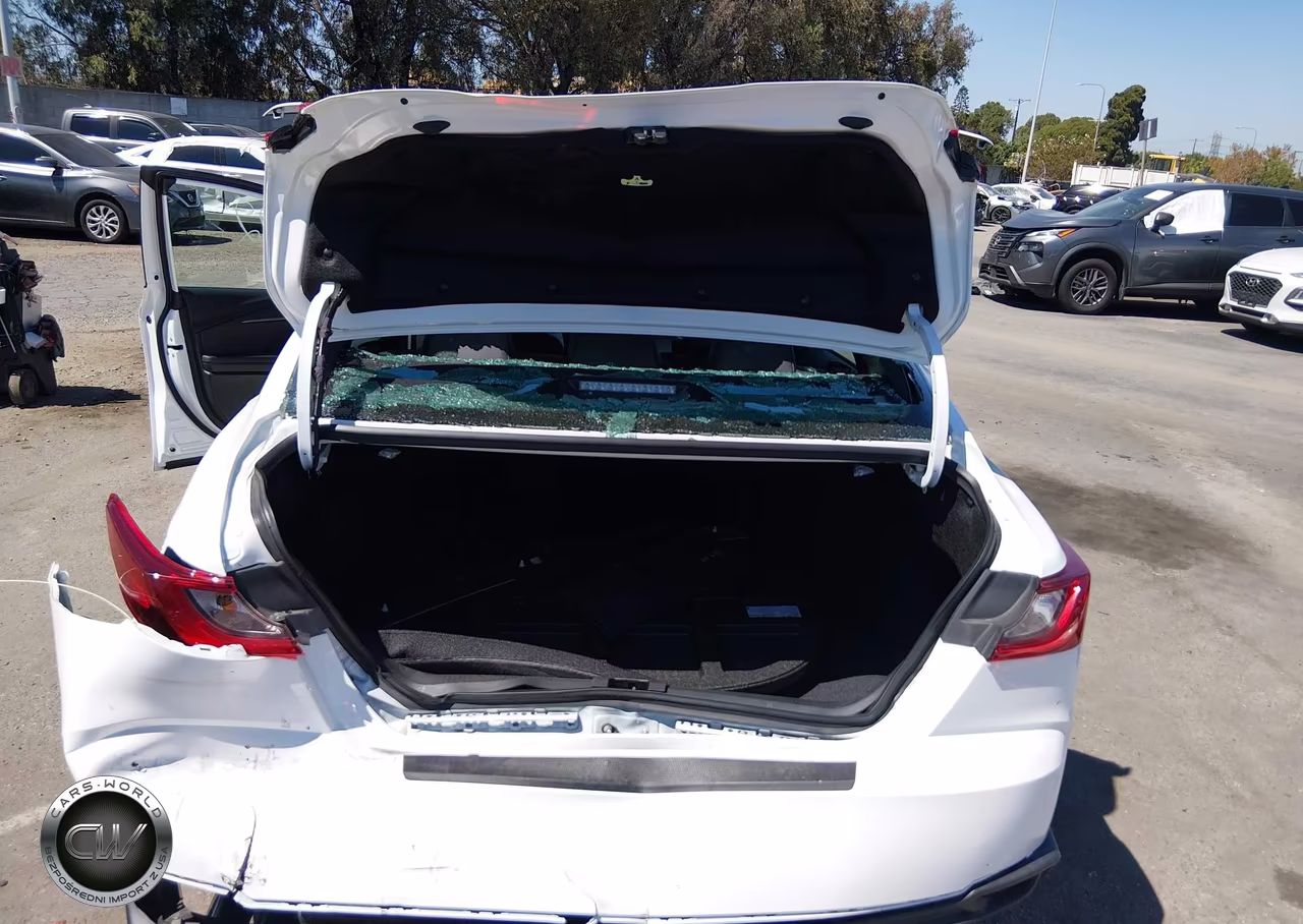 2025 Toyota Camry Se VIN:4T1DAACK3SU602089 - 6