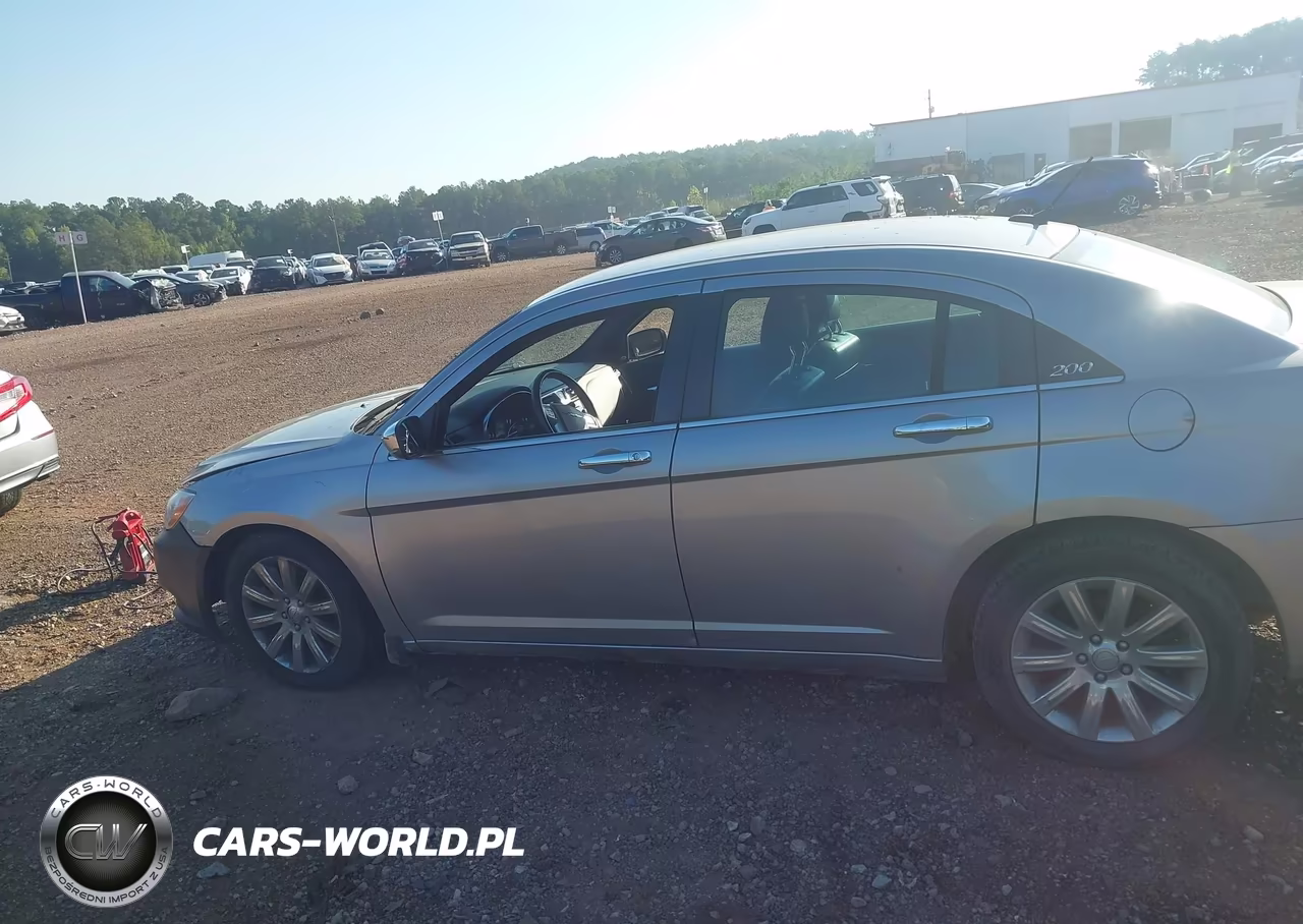 2014 Chrysler 200 Limited VIN:1C3CCBCGXEN172785 - 14