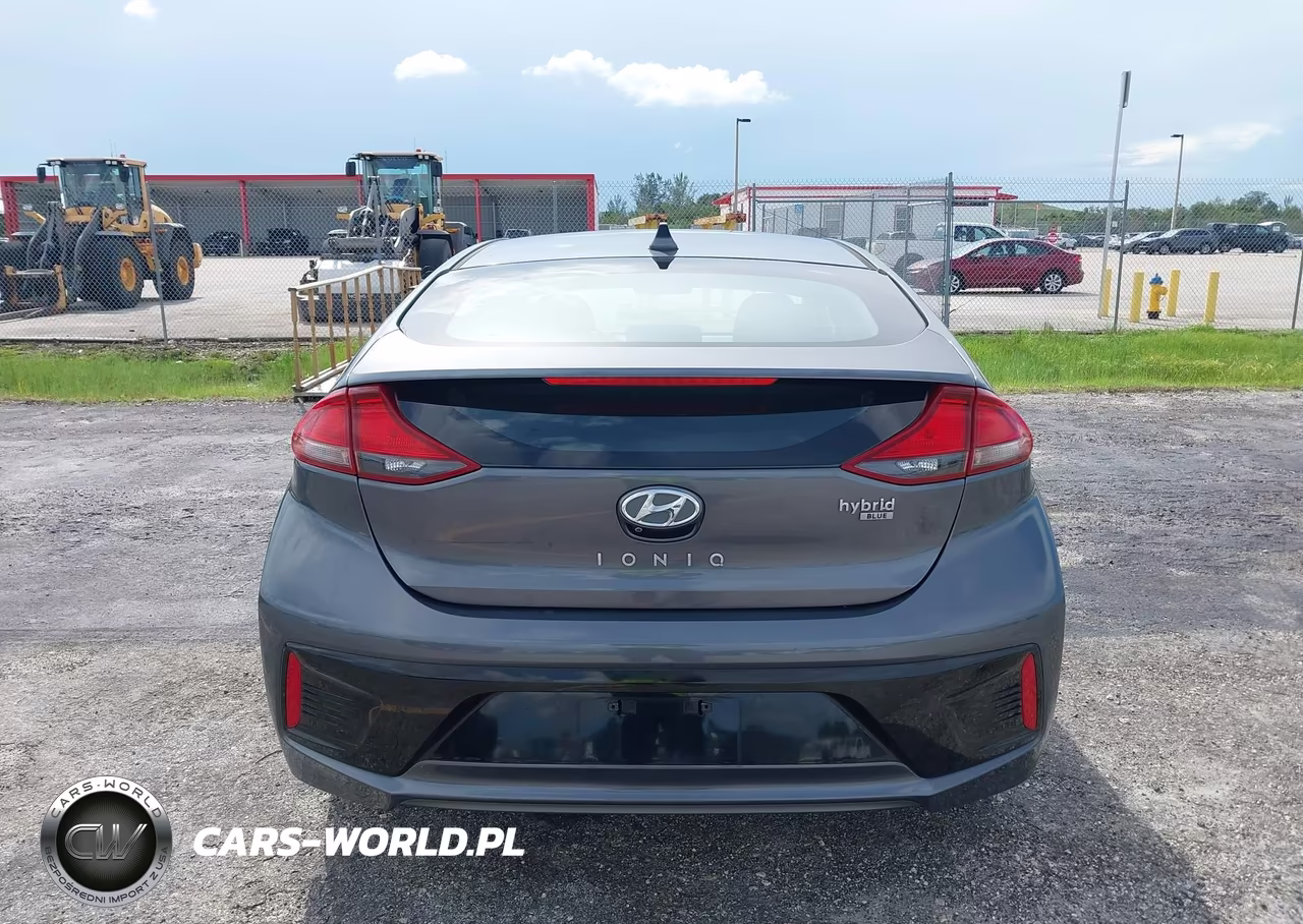 2019 Hyundai Ioniq Hybrid Blue VIN:KMHC65LC1KU156893 - 17