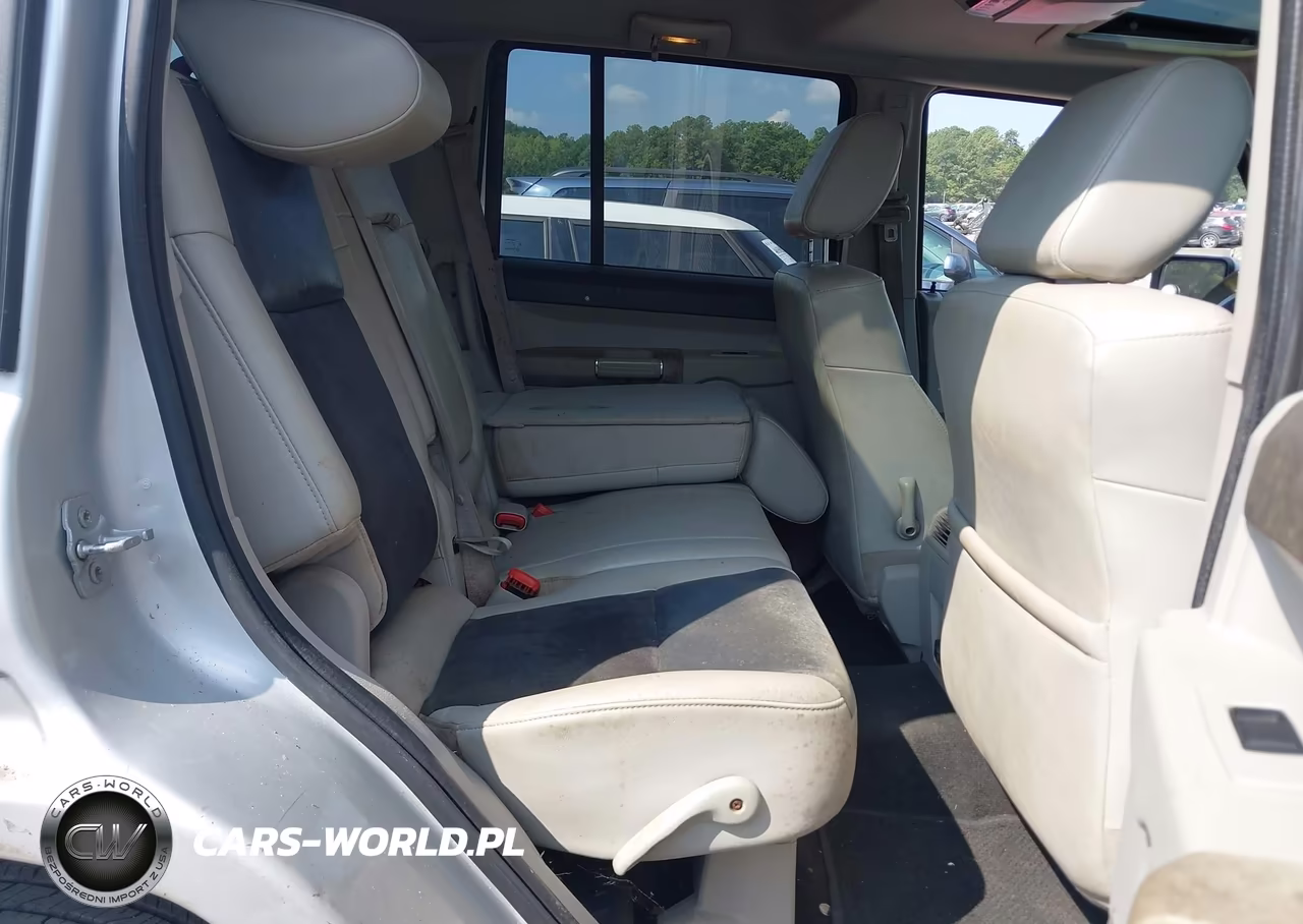 2008 Jeep Commander Overland VIN:1J8HH68268C111532 - 8