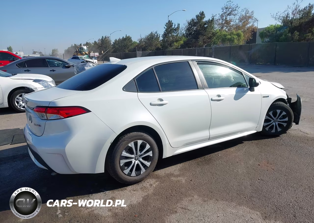2020 Toyota Corolla Hybrid Le VIN:JTDEBRBE8LJ017317 - 4