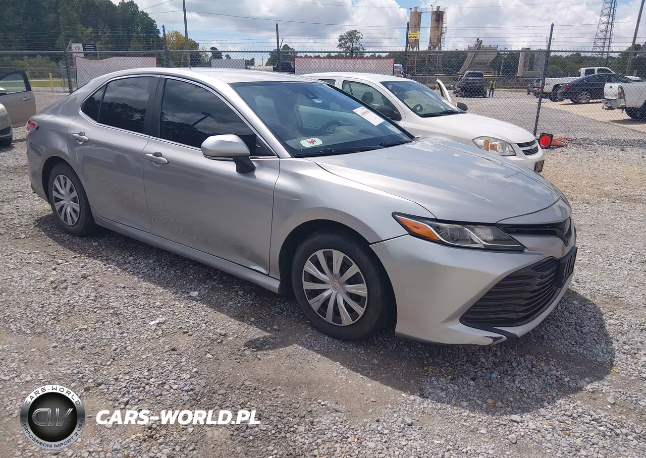 2019 Toyota Camry Hybrid Le