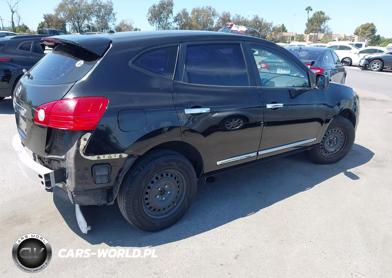 2013 Nissan Rogue S VIN:JN8AS5MT5DW528754 - 4