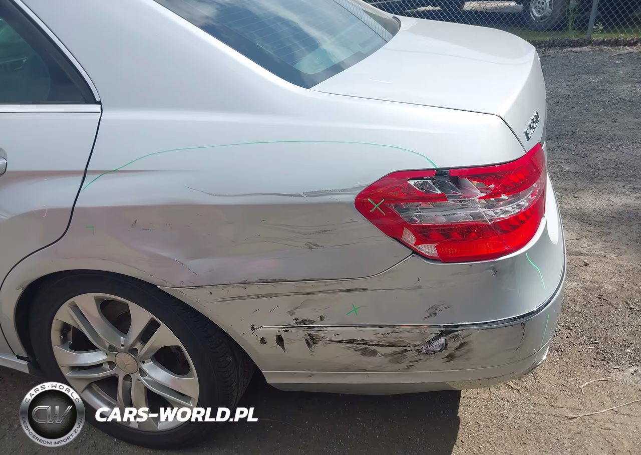 2010 Mercedes-Benz E 550 VIN:WDDHF7CB4AA005713 - 6
