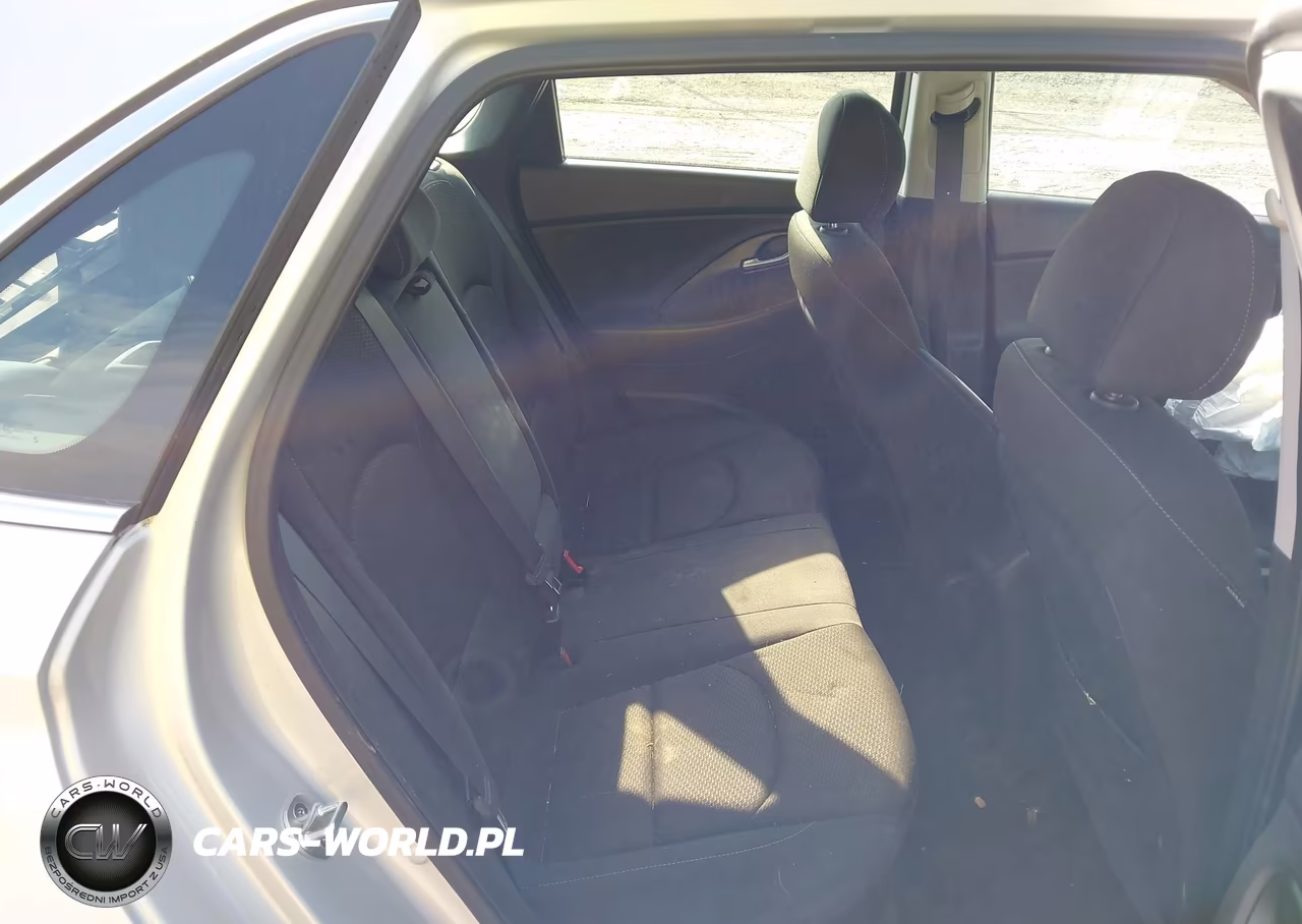 2018 Hyundai Elantra Gt VIN:KMHH35LE5JU019115 - 8