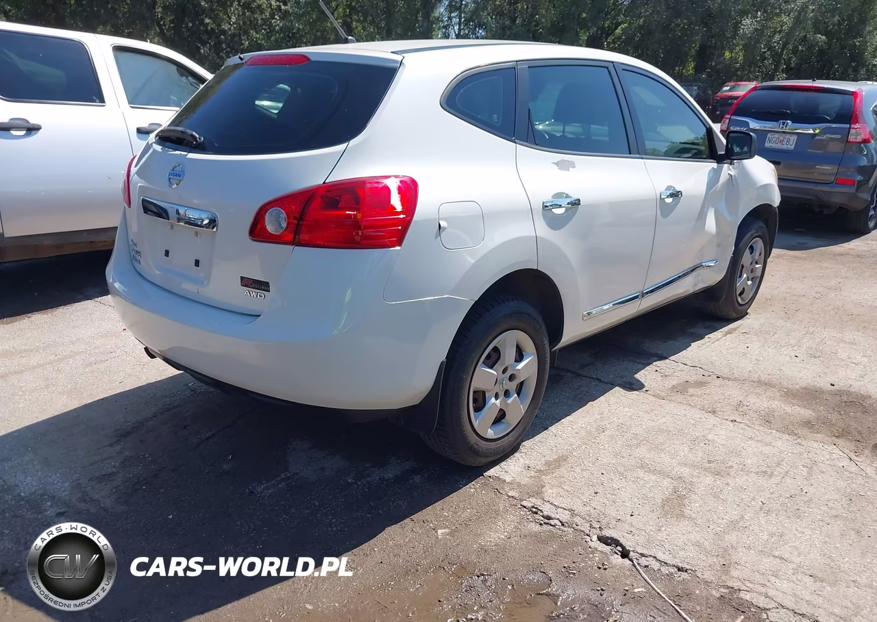 2014 Nissan Rogue Select S VIN:JN8AS5MV6EW710353 - 4
