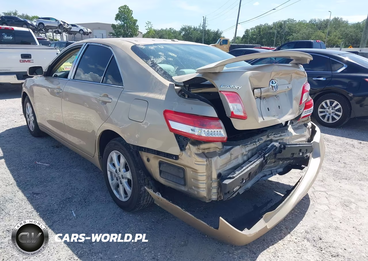 2011 Toyota Camry Le VIN:4T1BF3EK3BU699215 - 3
