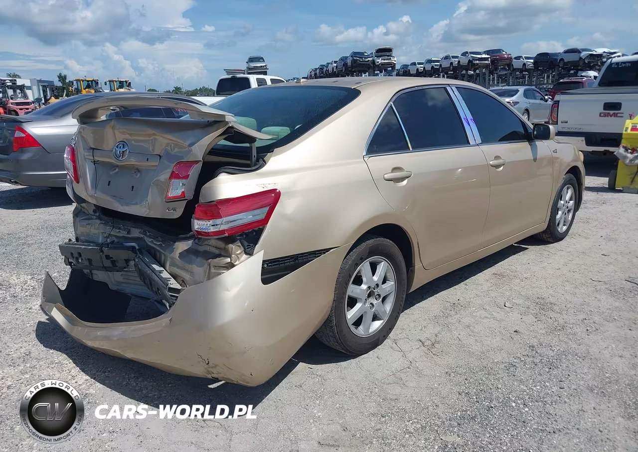 2011 Toyota Camry Le VIN:4T1BF3EK3BU699215 - 4