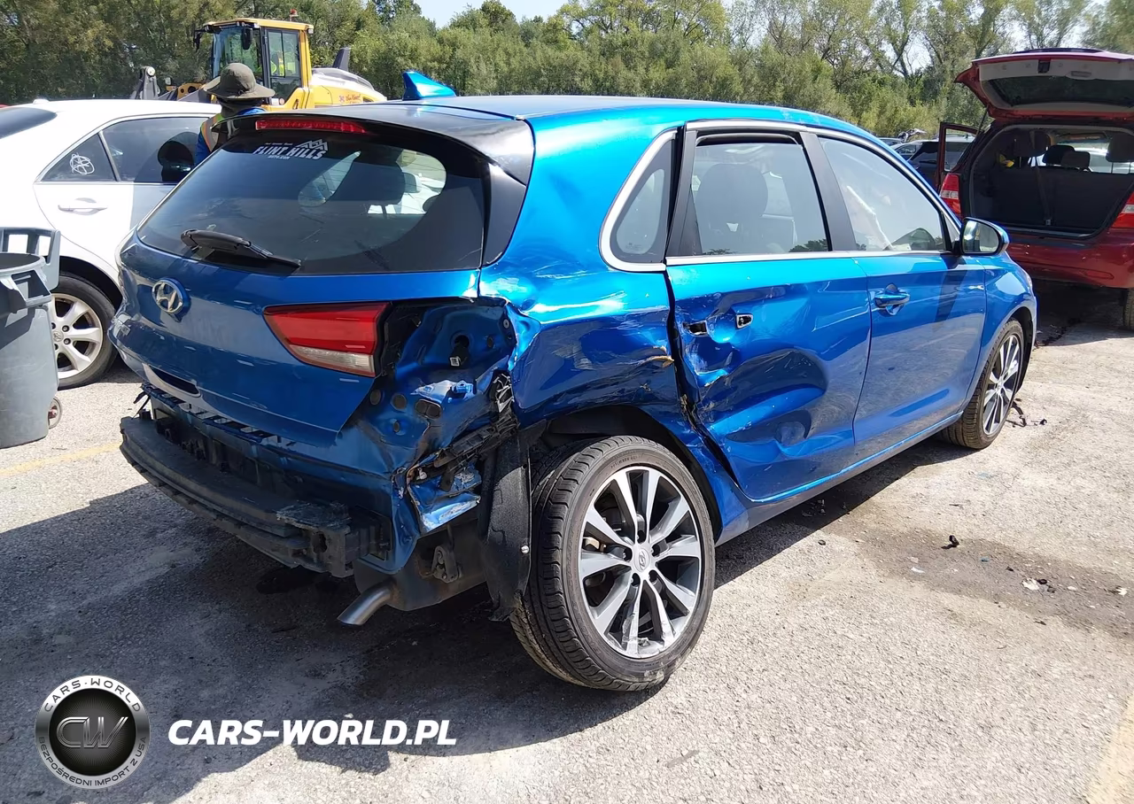 2018 Hyundai Elantra Gt VIN:KMHH35LEXJU045936 - 4