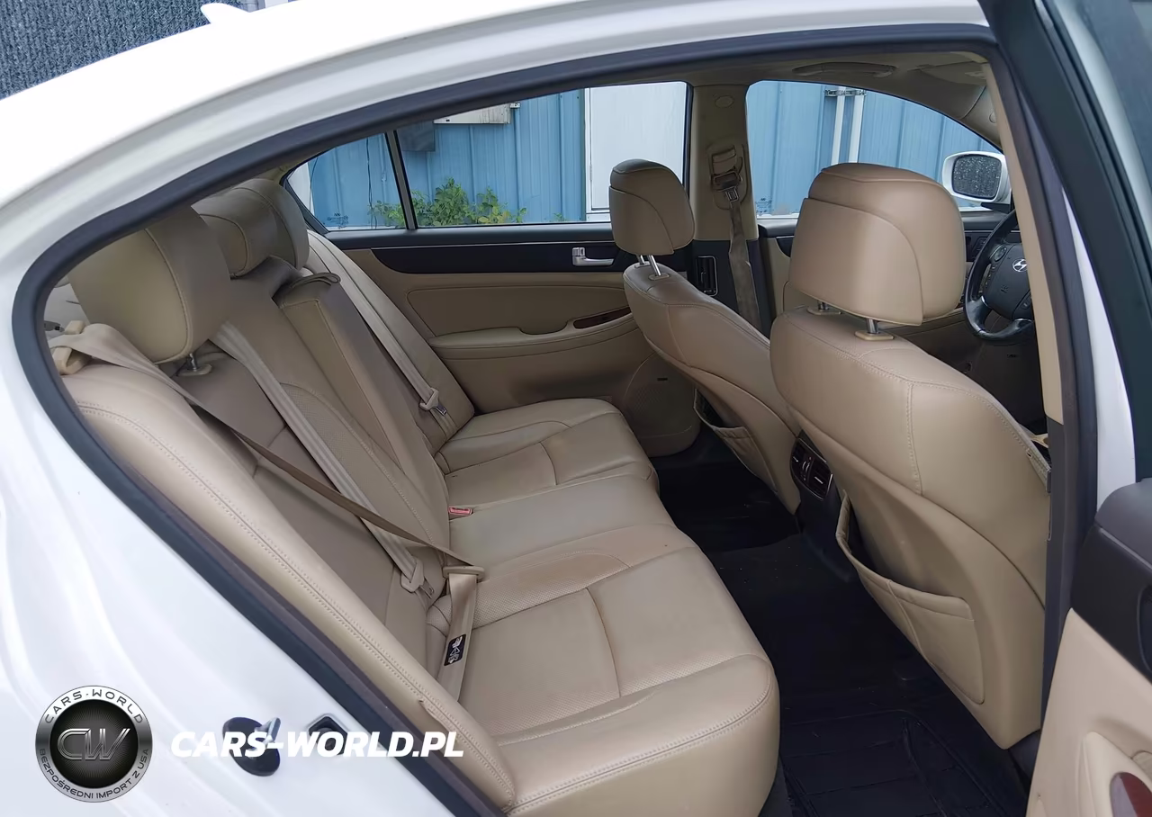 2012 Hyundai Genesis 3.8 VIN:KMHGC4DD1CU196226 - 8