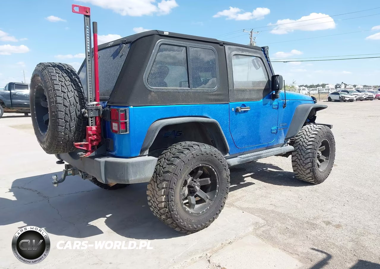 2015 Jeep Wrangler Sport VIN:1C4AJWAG0FL513174 - 4