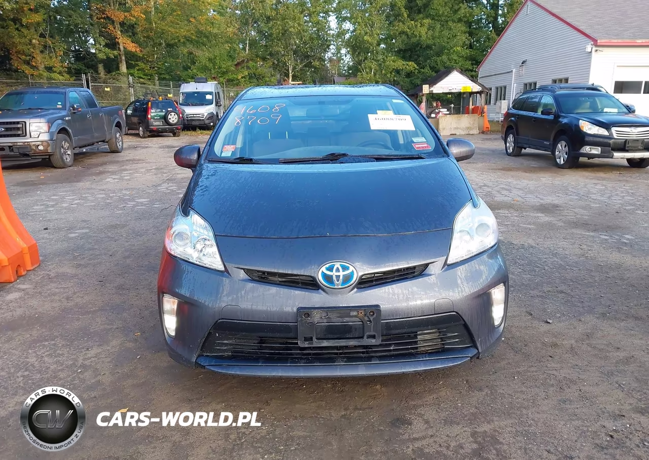 2013 Toyota Prius Two VIN:JTDKN3DU6D1714272 - 12