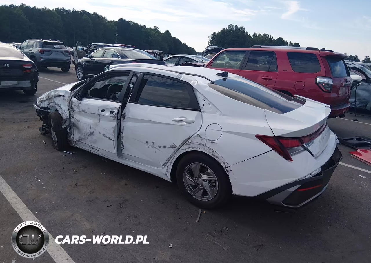 2026 Hyundai Elantra Se VIN:KMHLL4DG4TU209267 - 3
