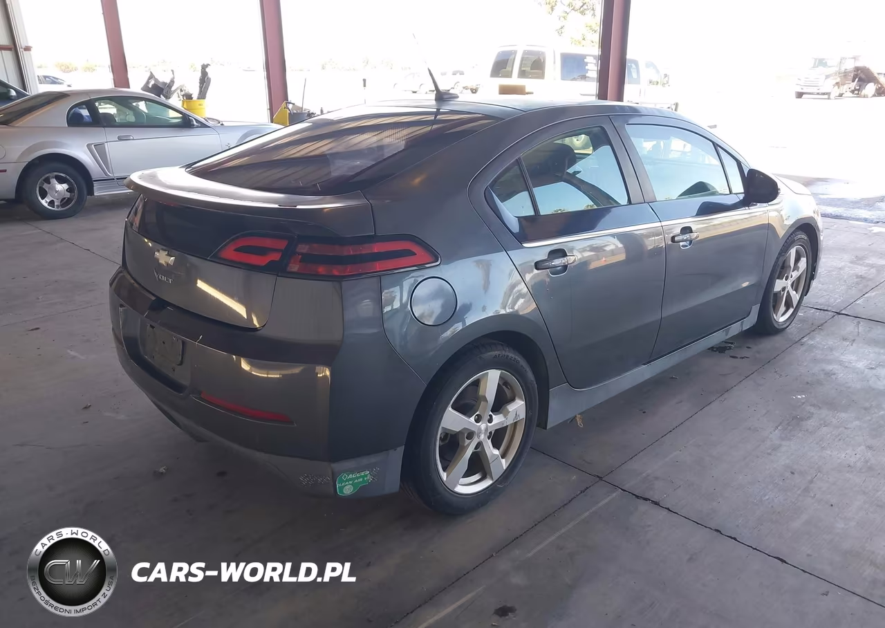 2013 Chevrolet Volt VIN:1G1RE6E48DU100488 - 4
