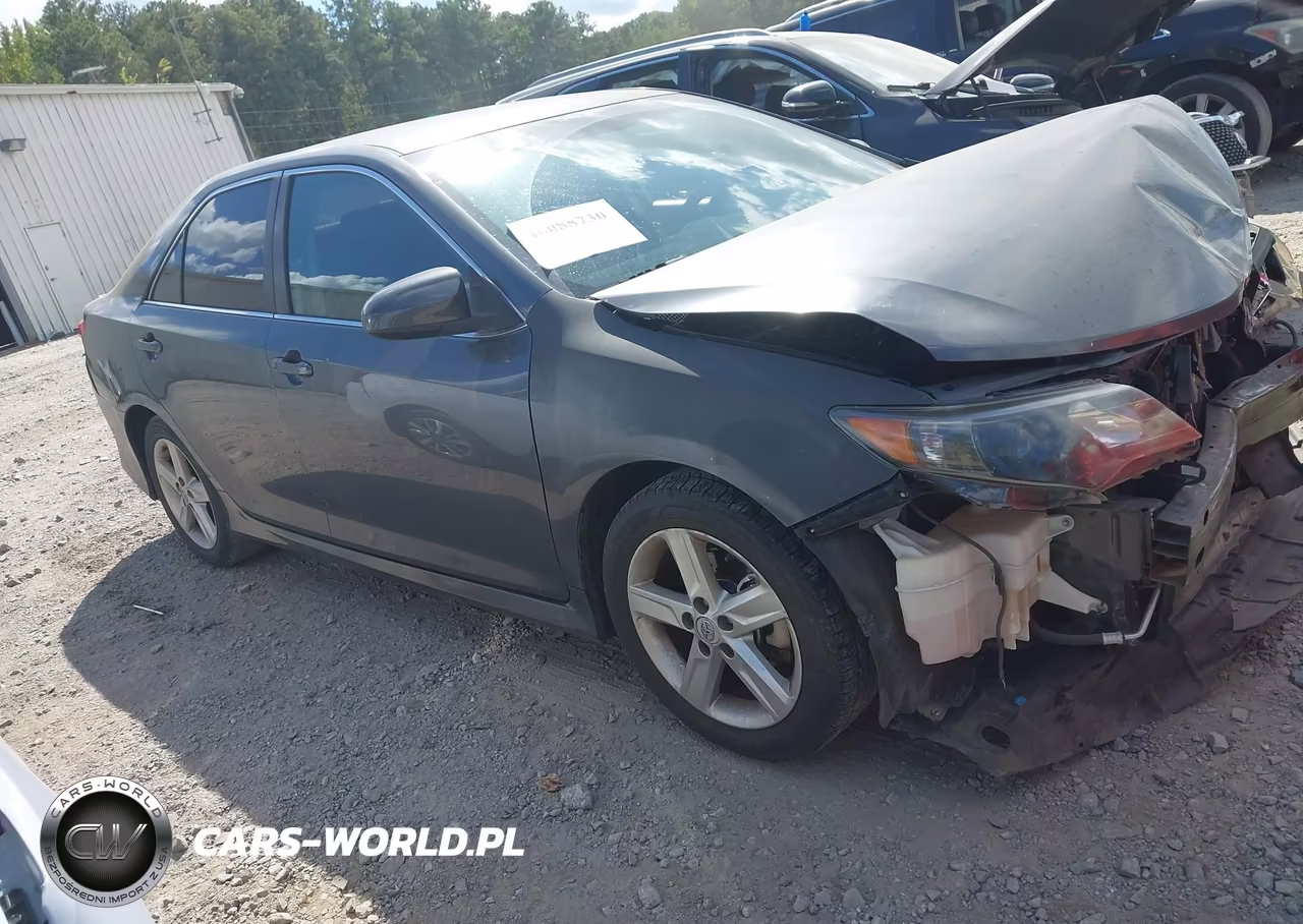 2012 Toyota Camry Se – zdjęcie 1 z 16