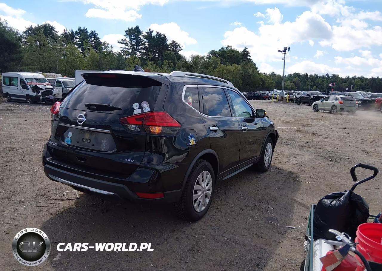 2017 Nissan Rogue S VIN:JN8AT2MV2HW008076 - 4