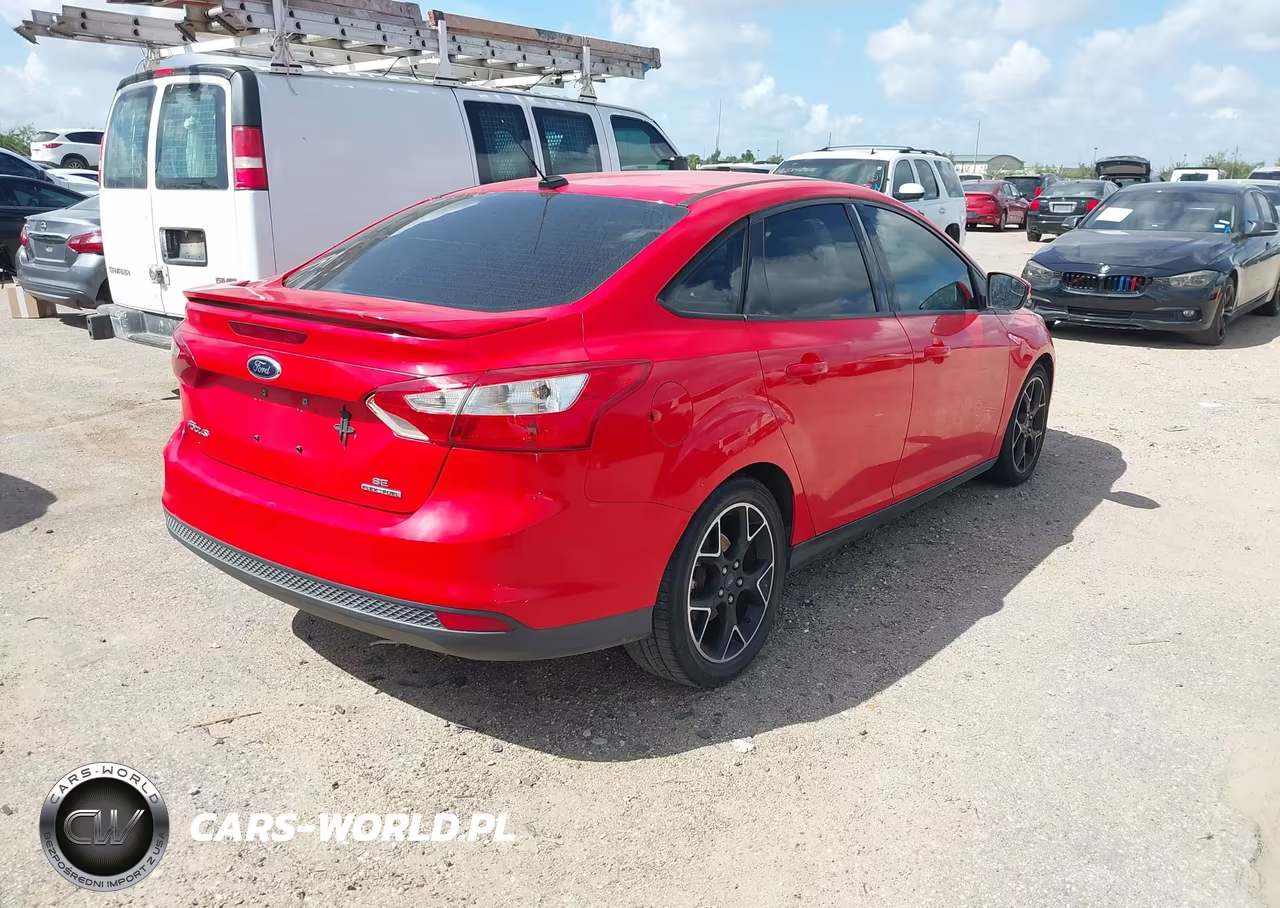 2013 Ford Focus Se VIN:1FADP3F21DL209720 - 4