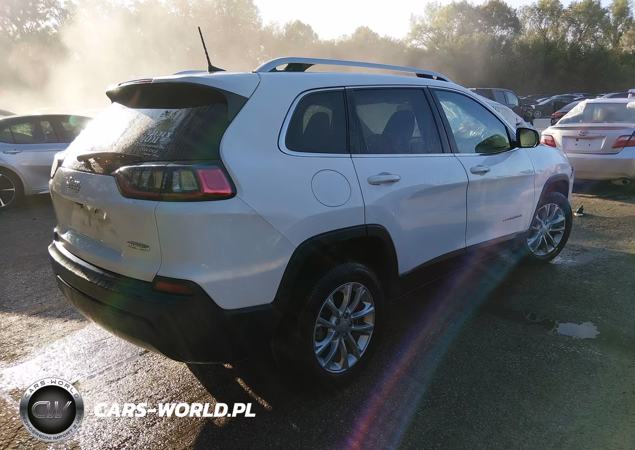 2019 Jeep Cherokee Latitude Fwd VIN:1C4PJLCB9KD269541 - 4